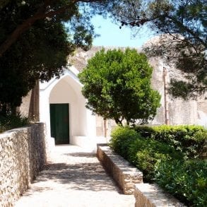 L'esterno dell'eremo